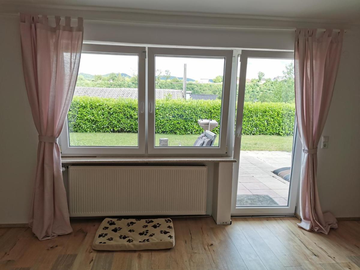 Gemuetliche 90 Qm Wohnung In Saarburg, Zentral Gelegen, Garten Mit Aussicht, Separater Eingang 外观 照片